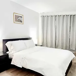 Apartment St-denis
